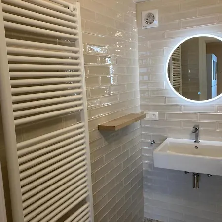 Seaview For 2 In Apartment